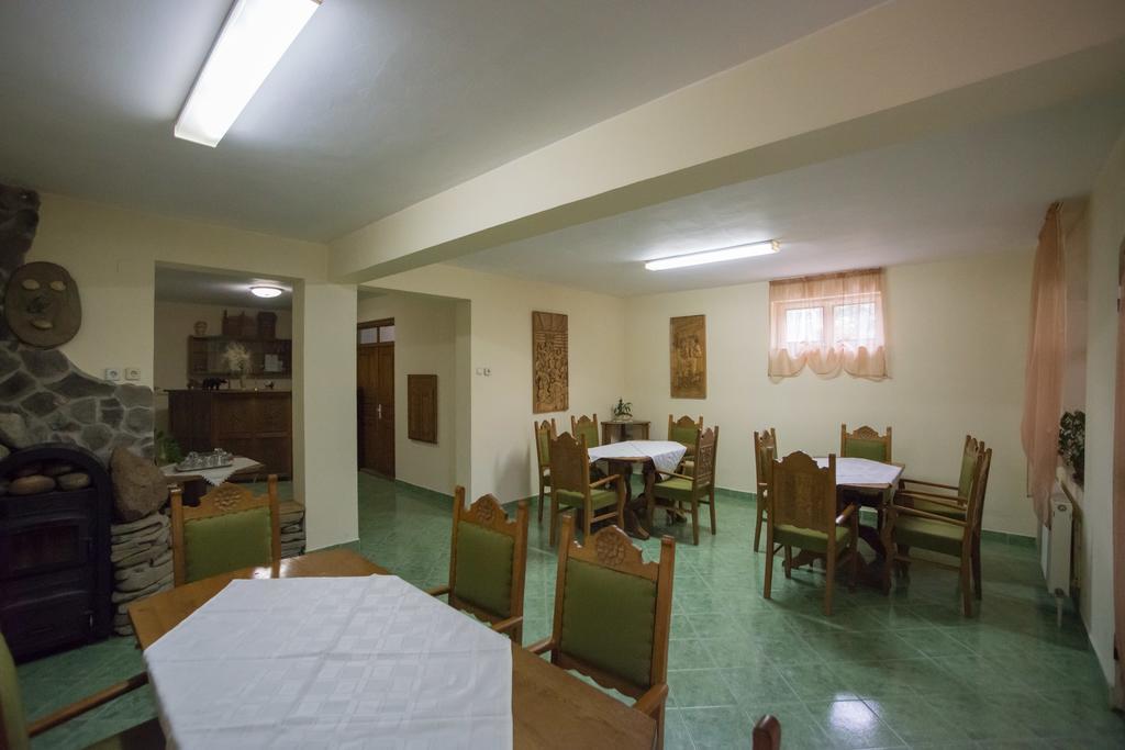 Beluci Panzio Hotel Odorheiu Secuiesc Luaran gambar