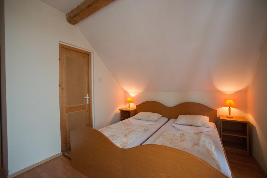 Beluci Panzio Hotel Odorheiu Secuiesc Luaran gambar