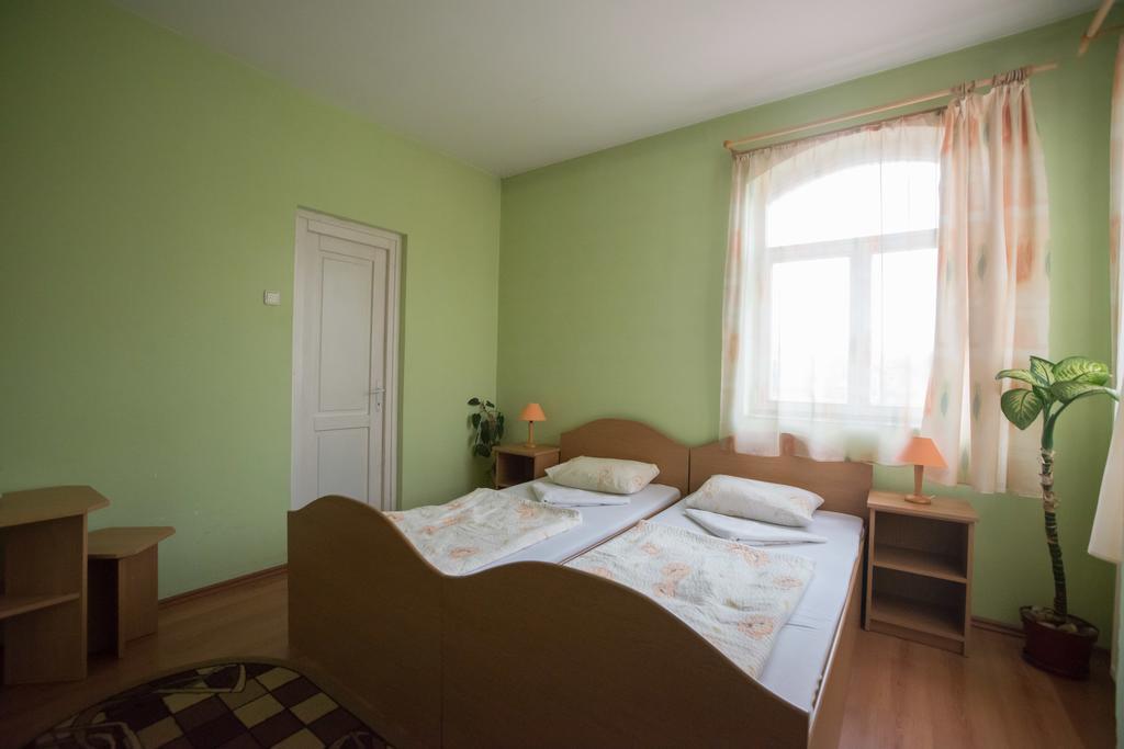 Beluci Panzio Hotel Odorheiu Secuiesc Luaran gambar