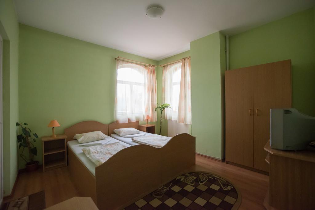 Beluci Panzio Hotel Odorheiu Secuiesc Luaran gambar